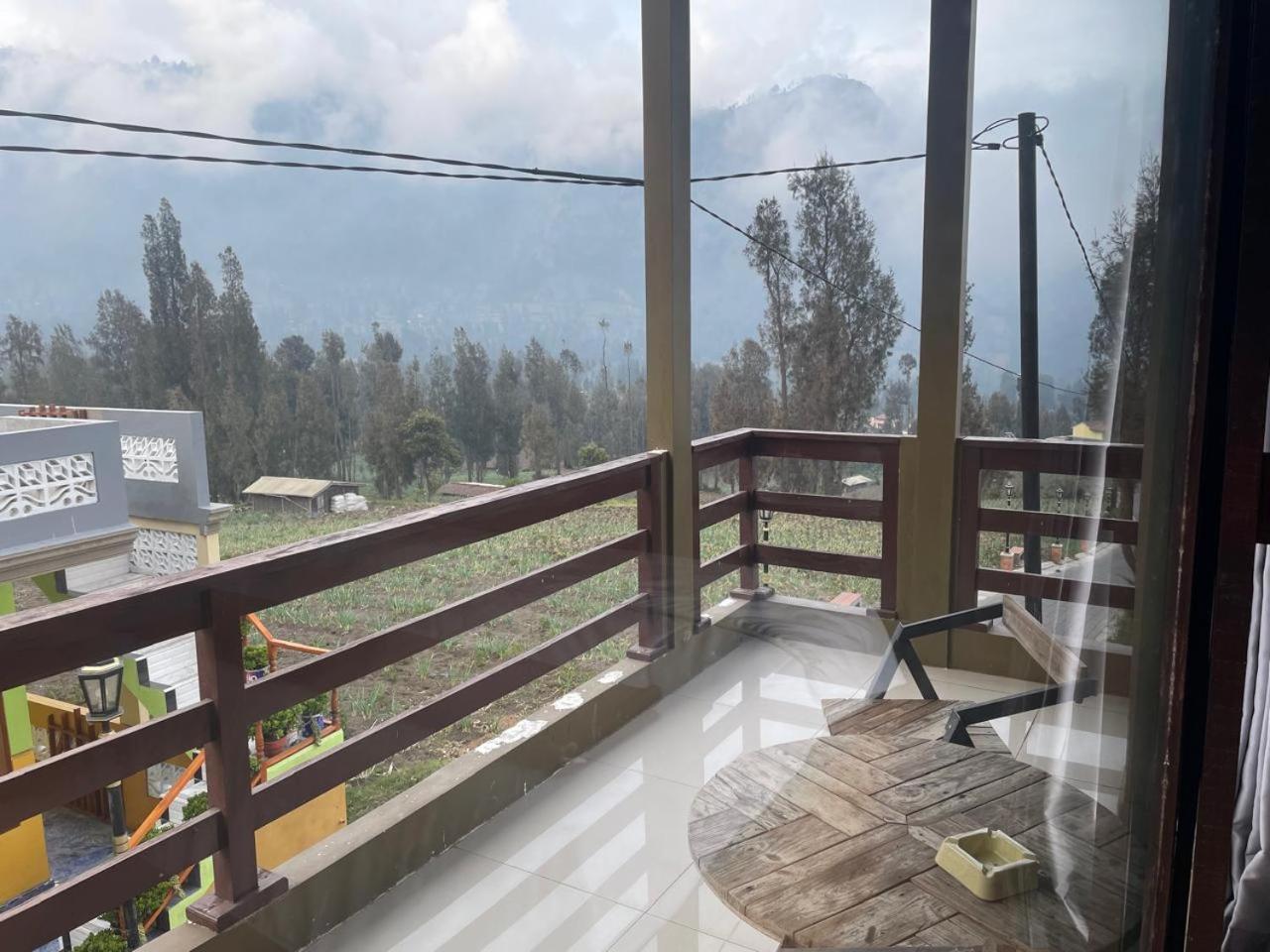 פרובולינגו Bromo Semesta Guesthouse מראה חיצוני תמונה